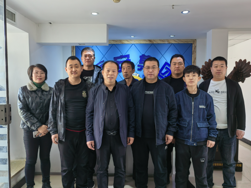 同業(yè)交流才是推動(dòng)發(fā)展的原動(dòng)力！歡迎同行企業(yè)老板到陜西鑫安安防參觀指導(dǎo)工作