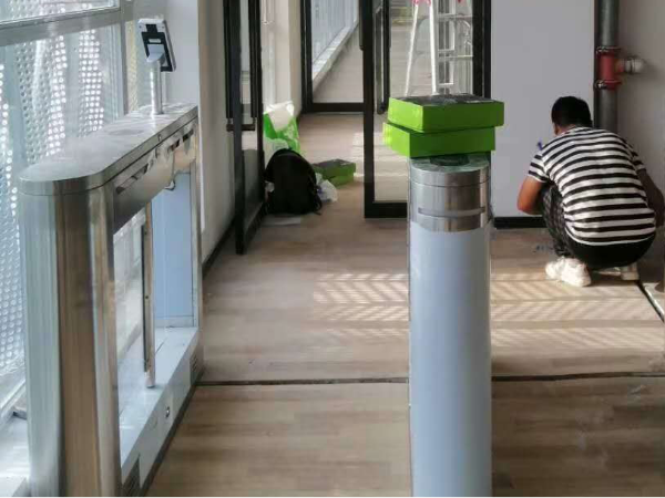 學(xué)校通道門禁系統(tǒng)怎么選擇？來看這里！