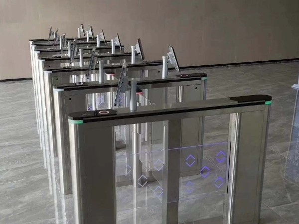 指紋識(shí)別門禁系統(tǒng)，提高使用體驗(yàn)，擁有安全保障！